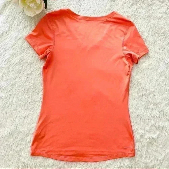 Nike Pro Coral Dri Fit V-Neck Short Sleeve Athletic Top Size M - Picture 8 of 13